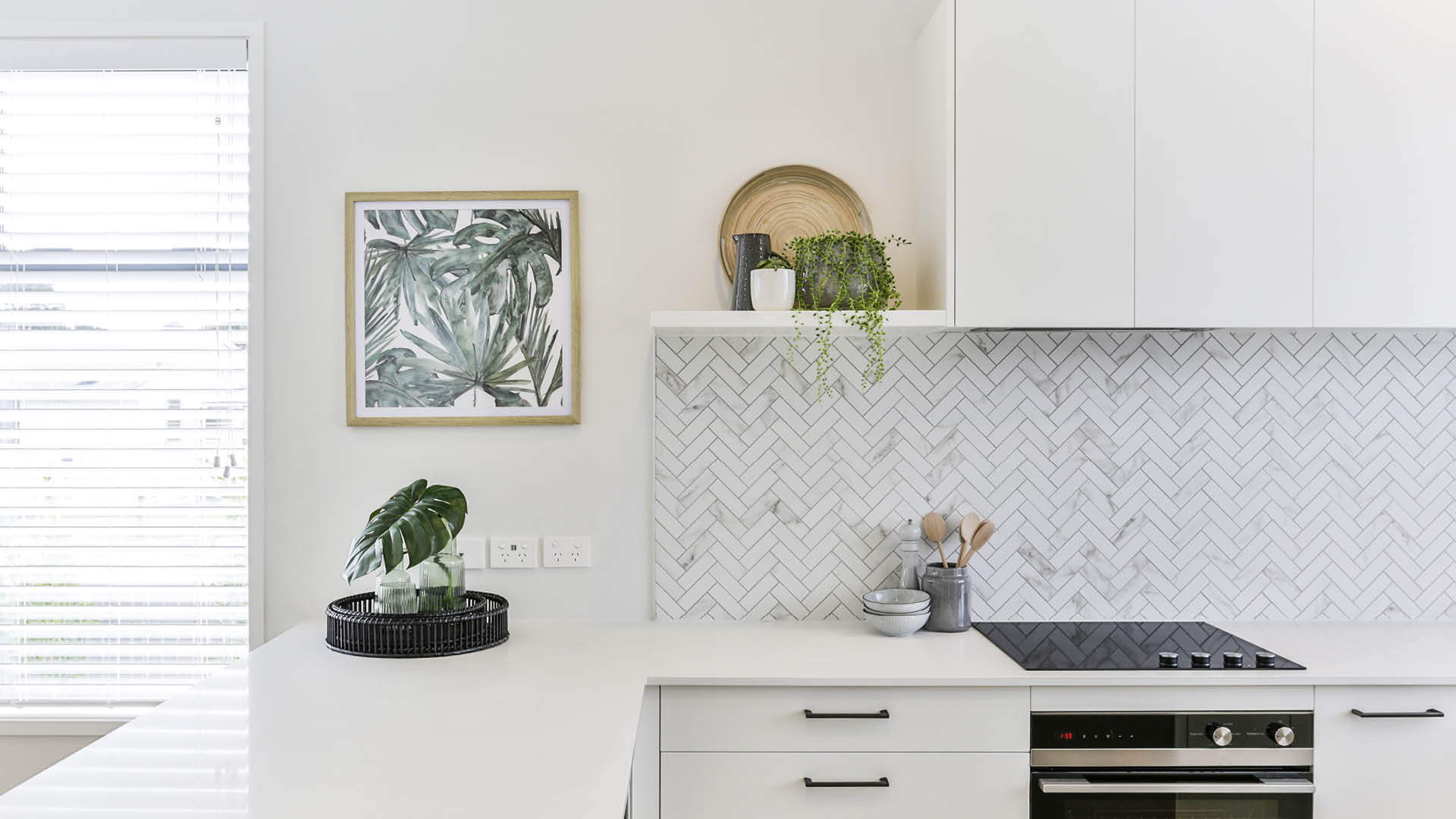 2-GJ-Fendalton-Kitchen-Tiled-Splashback