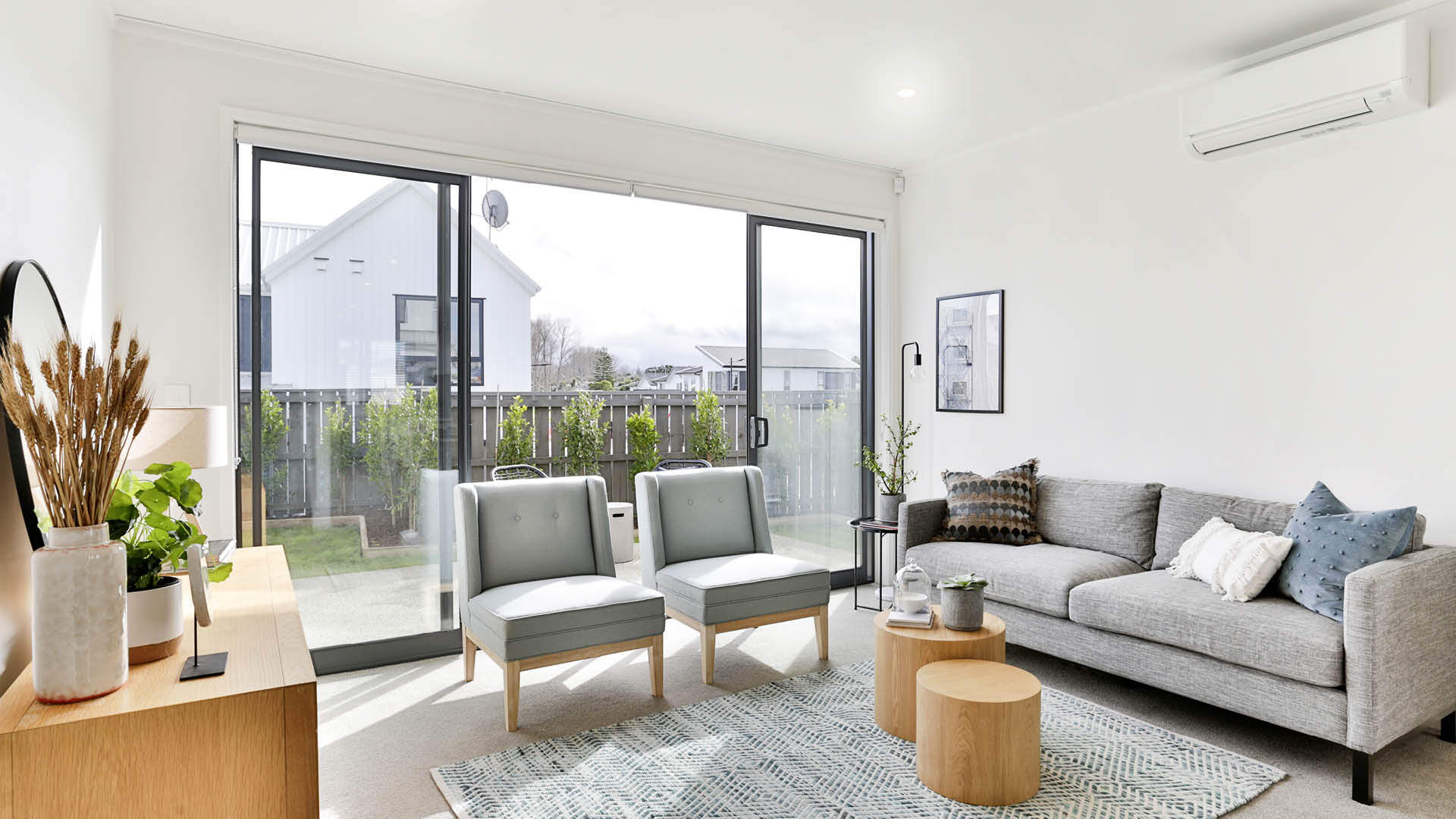 5-GJ-Fendalton-Living