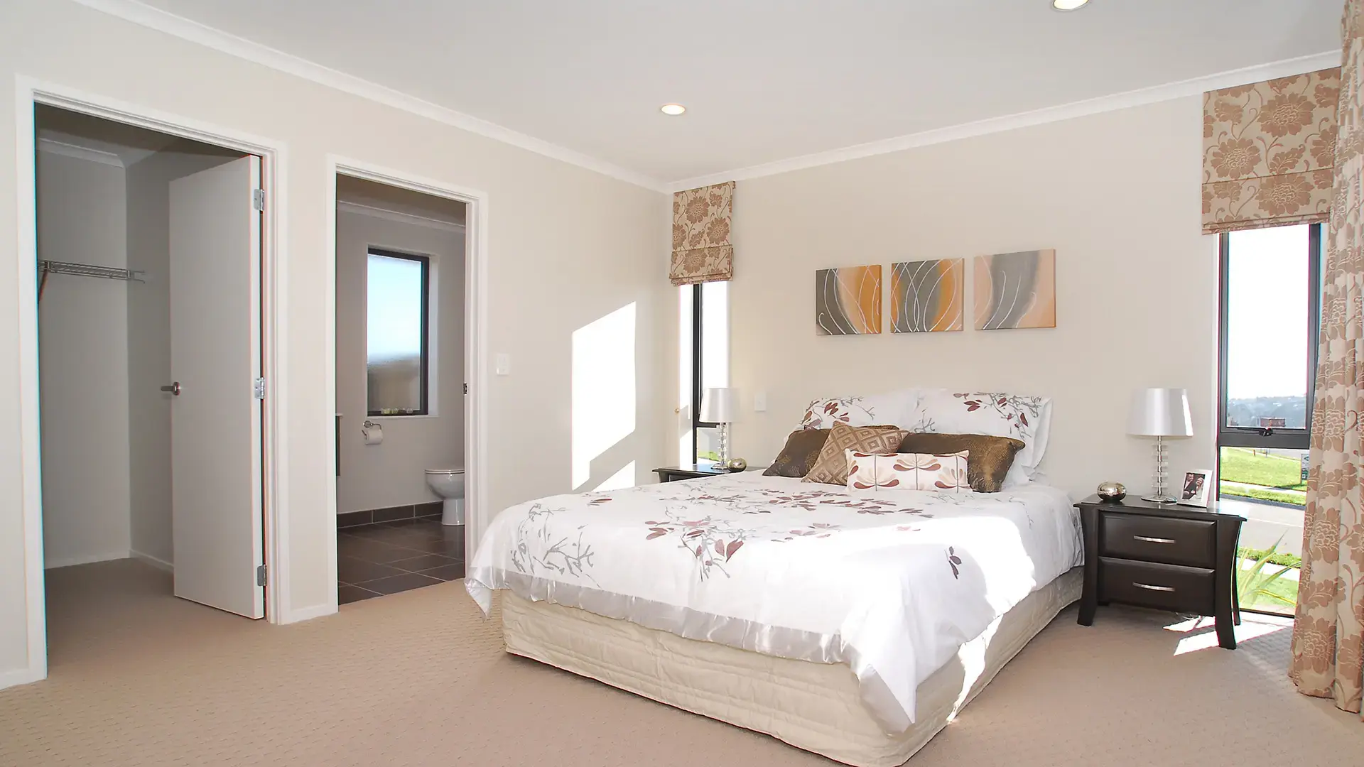 07-73-Westgate-Drive-Bed