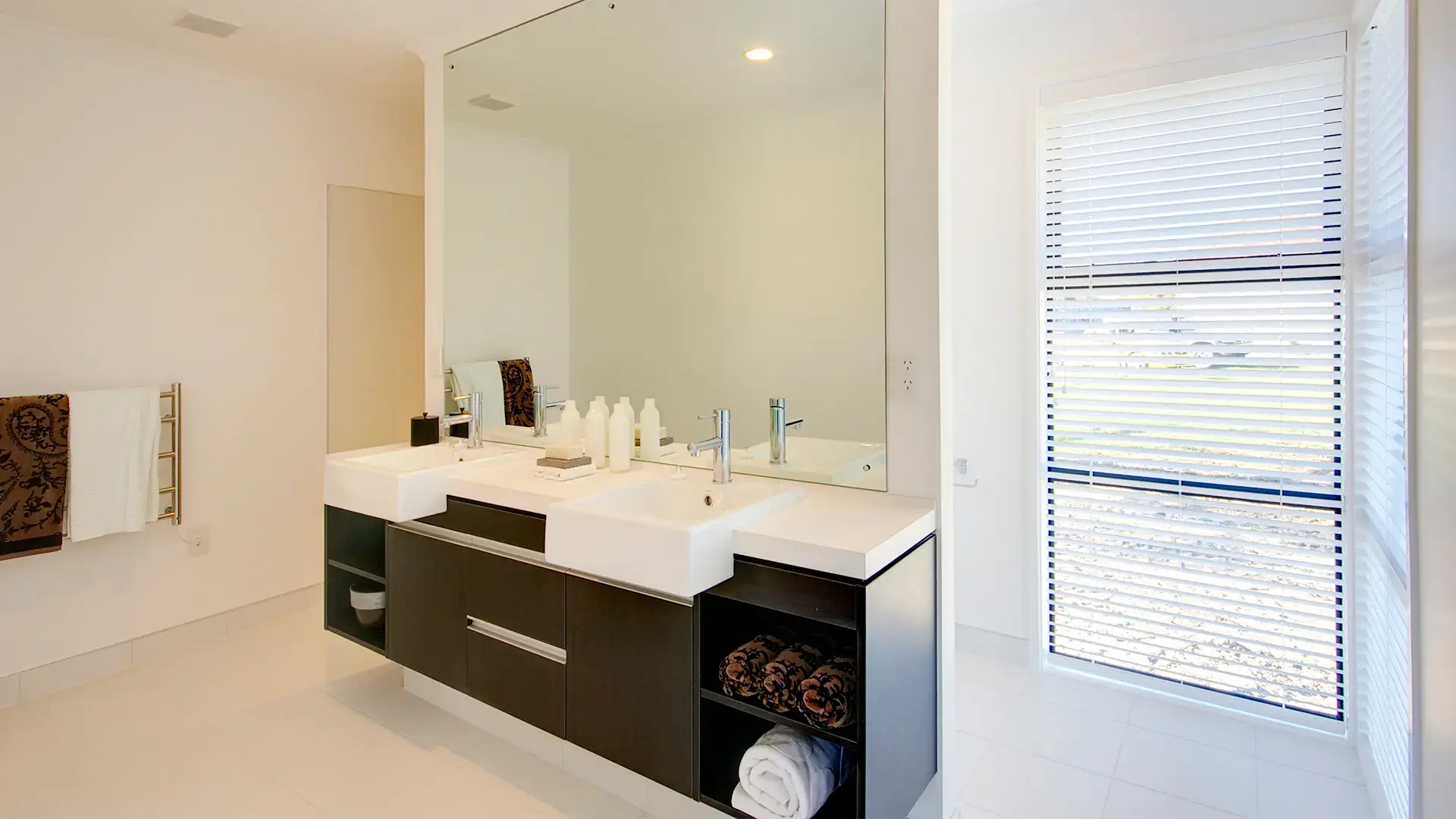 09-Kumeu-Showhome-079-2011-Tapu-Road-RW-Kumeu-Ensuite