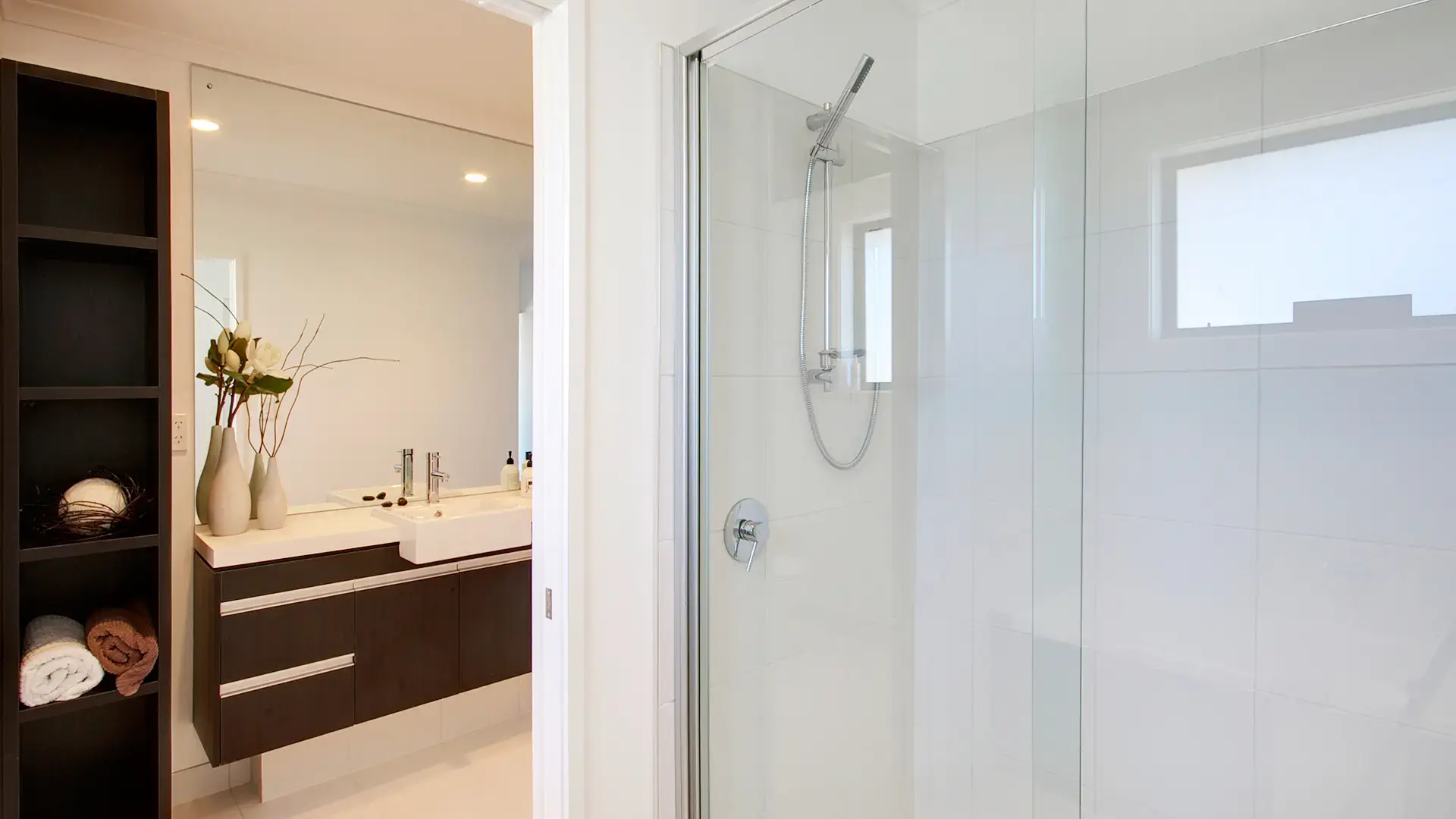 12-Kumeu-Showhome-009-2011-Tapu-Road-RW-Kumeu-Bathroom2